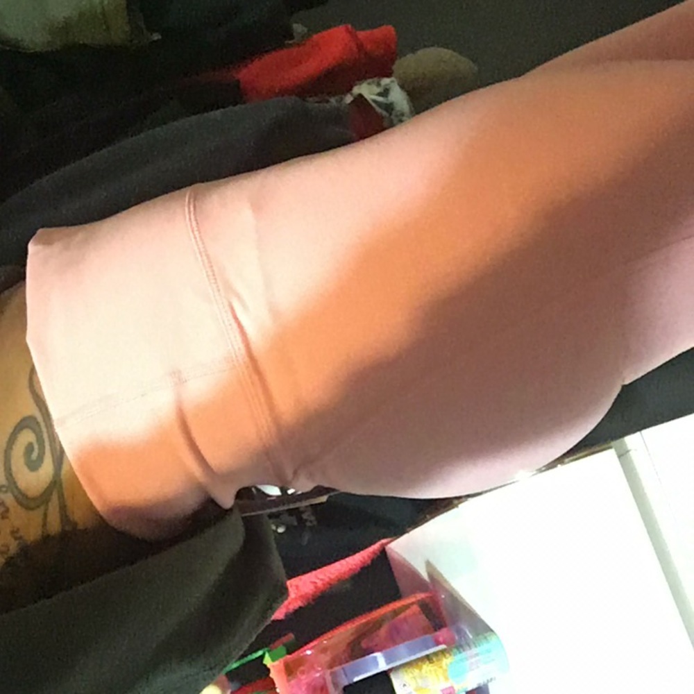 High wasted gym leggings!!! Medium - Picture 5 of 5